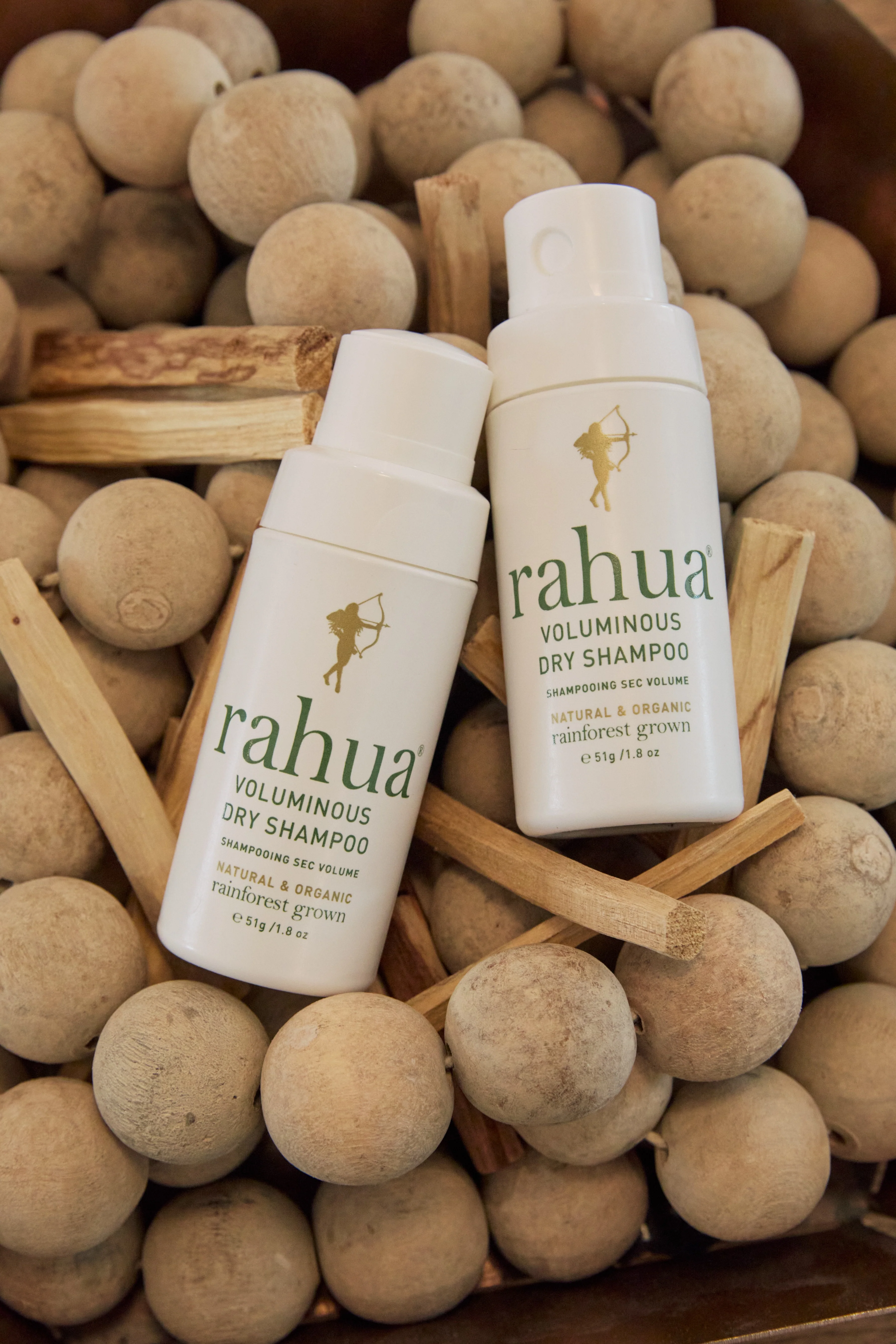 Voluminous Dry Shampoo - Image 3